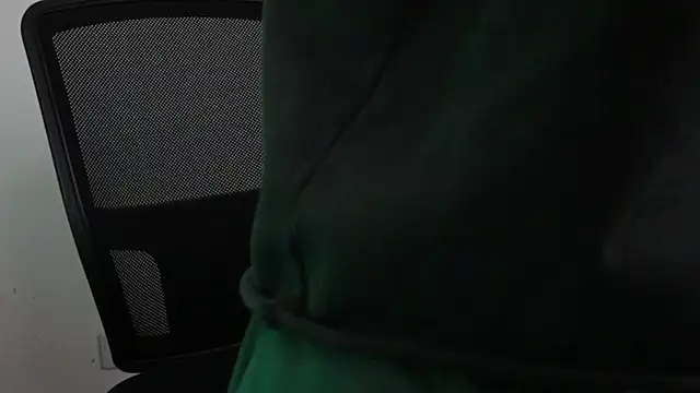 trieone online show from December 3, 2025, 10:35 am