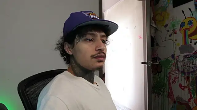 trieone online show from March 15, 2026, 2:23 pm