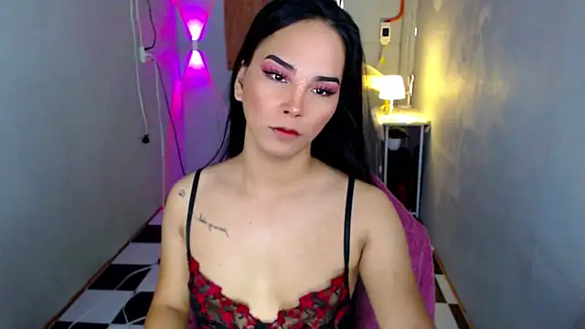 Snapshot of urnaughtydolly69 chatting on June 25, 2026, 12:10 am urnaughtydolly69 online show from June 25, 2026, 12:10 am