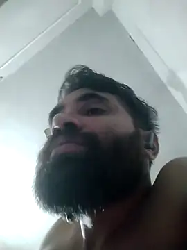 Snapshot of Dogol1990 chatting on October 6, 2025, 8:06 pm Dogol1990 online show from October 6, 2025, 8:06 pm