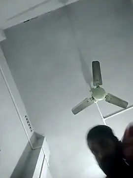 Snapshot of Dogol1990 chatting on October 12, 2025, 7:13 pm Dogol1990 online show from October 12, 2025, 7:13 pm