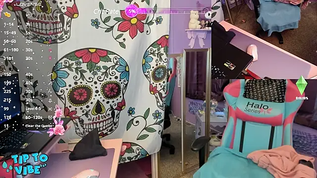 Snapshot of lolabunny9 chatting on December 4, 2024, 5:11 pm lolabunny9 online show from December 4, 2024, 5:11 pm