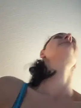 Snapshot of lolabunny9 chatting on September 11, 2025, 1:44 pm lolabunny9 online show from September 11, 2025, 1:44 pm