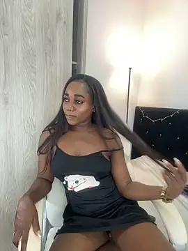 cristaaalclocks1 online show from December 19, 2024, 3:41 pm