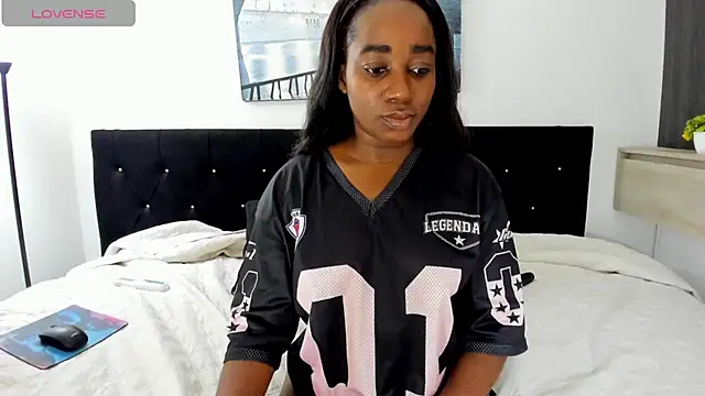 cristaaalclocks1 online show from July 11, 2026, 2:20 pm