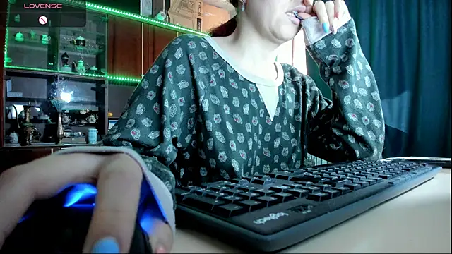 Snapshot of pa1e_pr1ncess chatting on February 15, 2025, 11:50 am pa1e pr1ncess online show from February 15, 2025, 11:50 am