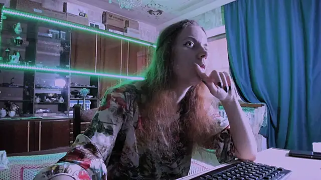 Snapshot of pa1e_pr1ncess chatting on June 25, 2026, 7:02 am pa1e pr1ncess online show from June 25, 2026, 7:02 am