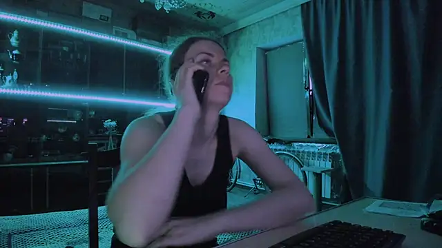 Snapshot of pa1e_pr1ncess chatting on July 14, 2026, 5:07 pm pa1e pr1ncess online show from July 14, 2026, 5:07 pm