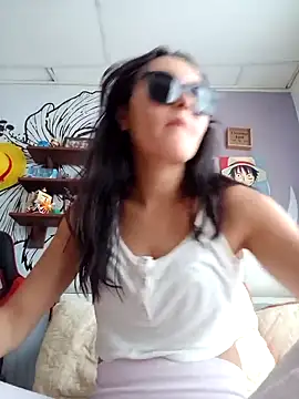 Snapshot of LinzyBaner chatting on September 10, 2025, 5:02 pm LinzyBaner online show from September 10, 2025, 5:02 pm