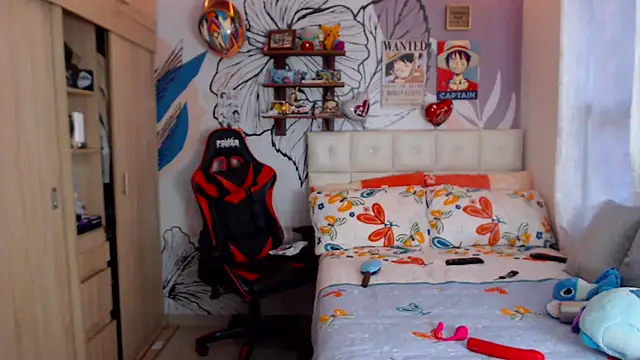 LinzyBaner online show from March 25, 2026, 10:16 pm