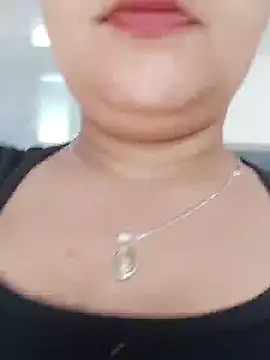 samantha hot20 online show from June 28, 2026, 8:37 pm