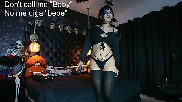 AlexHoe  online show from June 15, 2026, 6:54 pm