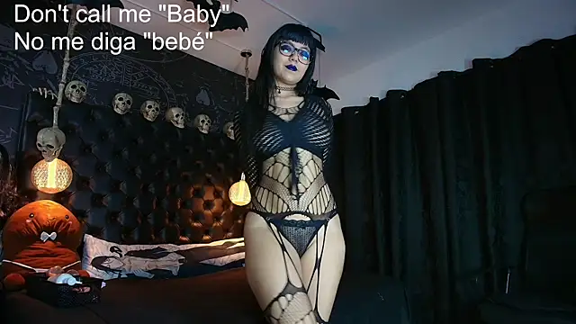 Snapshot of AlexHoe_ chatting on July 2, 2026, 6:36 pm AlexHoe online show from July 2, 2026, 6:36 pm