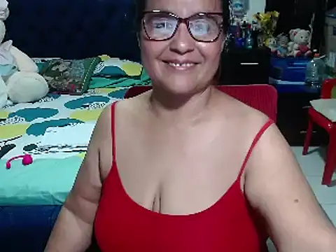 pervert mommy  online show from December 18, 2024, 1:02 pm