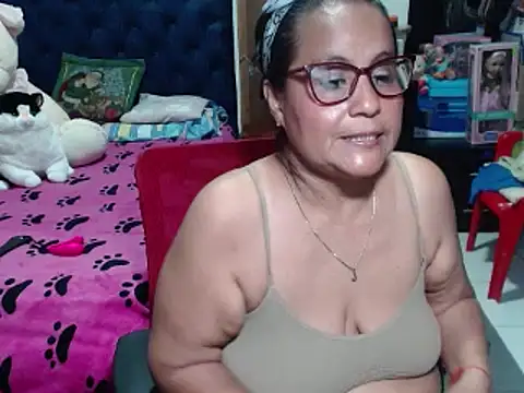 pervert mommy  online show from February 22, 2025, 12:29 pm