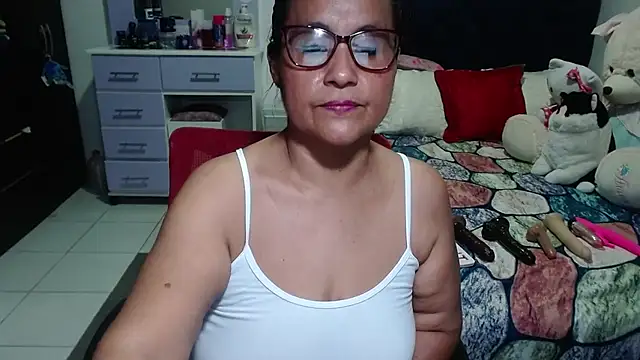 Snapshot of pervert_mommy_ chatting on October 22, 2025, 12:16 pm pervert mommy online show from October 22, 2025, 12:16 pm