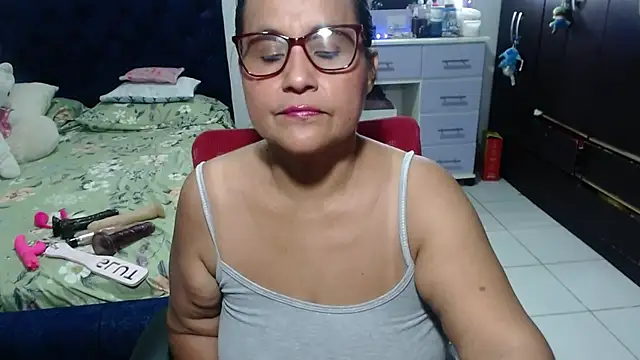 Snapshot of pervert_mommy_ chatting on February 17, 2026, 11:50 am pervert mommy online show from February 17, 2026, 11:50 am