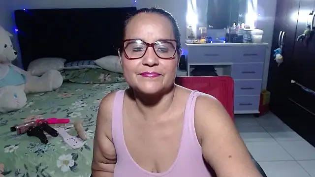 Snapshot of pervert_mommy_ chatting on February 20, 2026, 10:38 am pervert mommy online show from February 20, 2026, 10:38 am