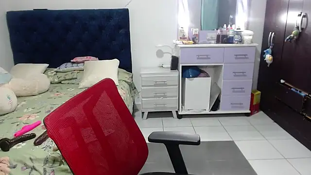 Snapshot of pervert_mommy_ chatting on February 23, 2026, 11:07 am pervert mommy online show from February 23, 2026, 11:07 am