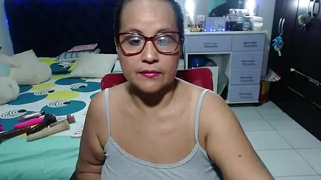 Snapshot of pervert_mommy_ chatting on February 25, 2026, 11:31 am pervert mommy online show from February 25, 2026, 11:31 am