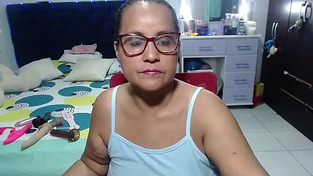 Snapshot of pervert_mommy_ chatting on February 27, 2026, 11:10 am pervert mommy online show from February 27, 2026, 11:10 am