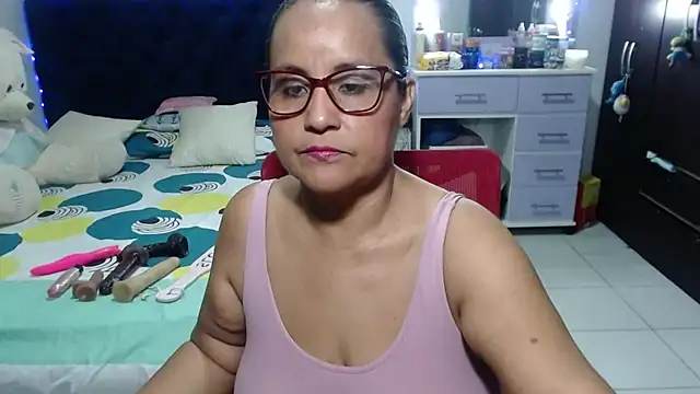 Snapshot of pervert_mommy_ chatting on March 3, 2026, 11:27 am pervert mommy online show from March 3, 2026, 11:27 am