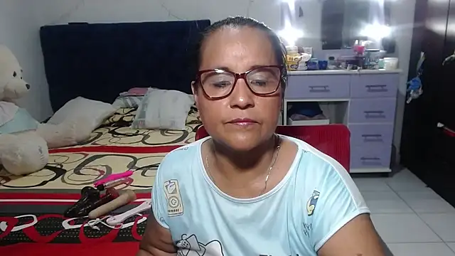pervert mommy  online show from April 28, 2026, 9:47 am