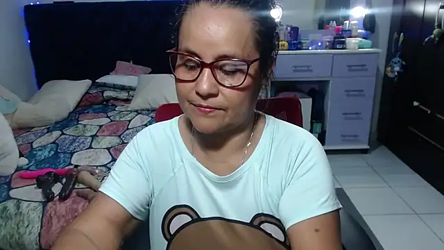 pervert mommy  online show from May 9, 2026, 10:09 am
