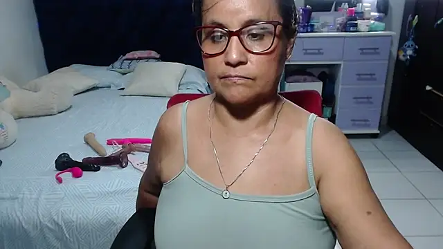 pervert mommy  online show from May 11, 2026, 2:45 pm