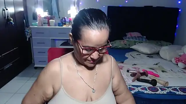 pervert mommy  online show from June 24, 2026, 10:58 am