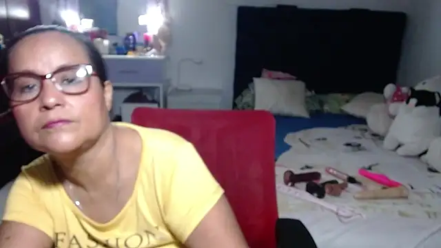 pervert mommy  online show from June 26, 2026, 9:46 am