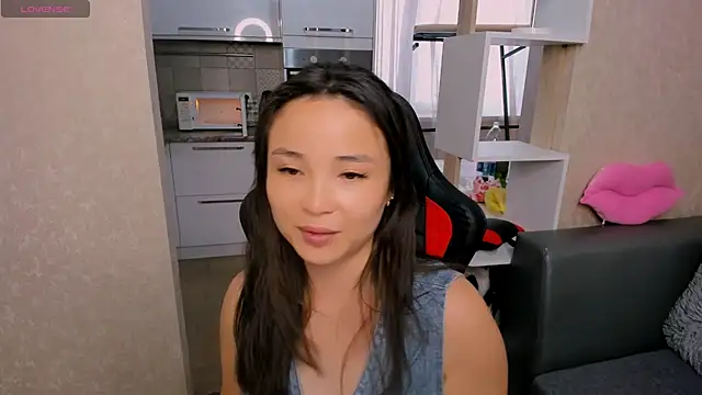 AyaMoon online show from September 10, 2025, 5:07 am