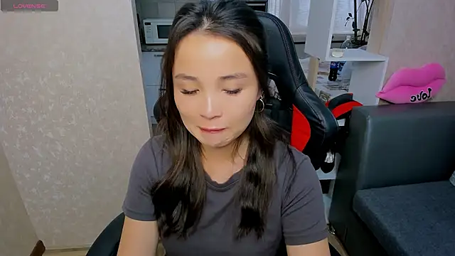 AyaMoon online show from September 23, 2025, 5:32 am