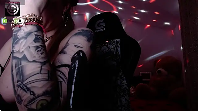 SonyaDevon online show from January 3, 2025, 11:03 am