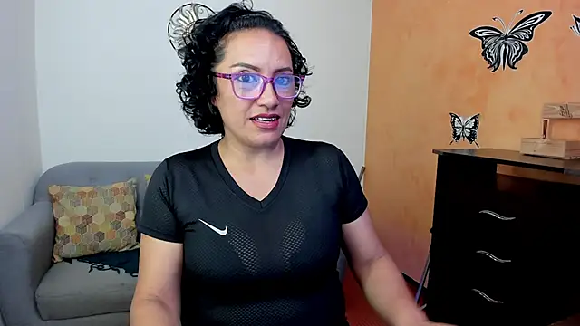 scarlet wet online show from May 6, 2026, 10:26 pm