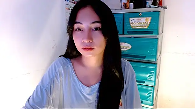 Snapshot of SweetLilly_18 chatting on September 18, 2025, 3:36 pm SweetLilly 18 online show from September 18, 2025, 3:36 pm