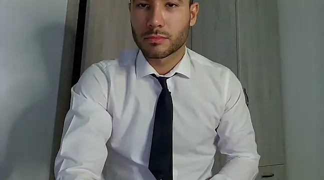 Snapshot of Justynn1 chatting on February 28, 2025, 5:26 am Justynn1 online show from February 28, 2025, 5:26 am