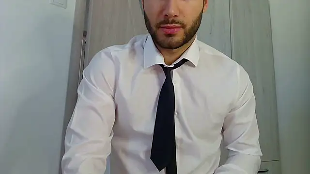 Snapshot of Justynn1 chatting on March 19, 2025, 5:41 am Justynn1 online show from March 19, 2025, 5:41 am