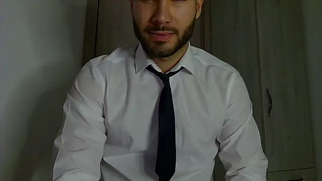 Justynn1 online show from November 23, 2025, 5:29 am