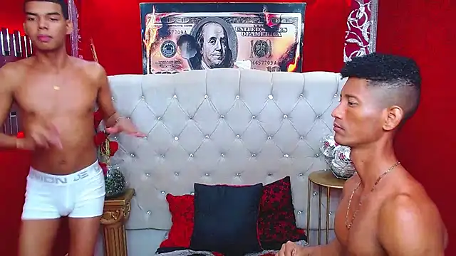PEINBOYS online show from December 13, 2024, 1:26 am