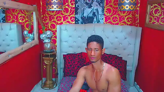 Snapshot of PEINBOYS chatting on October 23, 2025, 11:24 pm PEINBOYS online show from October 23, 2025, 11:24 pm