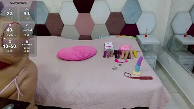 angel blue online show from December 18, 2025, 4:13 pm