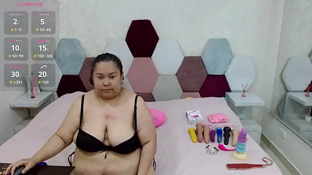 angel blue online show from July 13, 2026, 4:54 pm