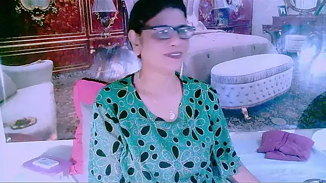 Snapshot of IndianAllure chatting on December 21, 2024, 5:25 am IndianAllure online show from December 21, 2024, 5:25 am