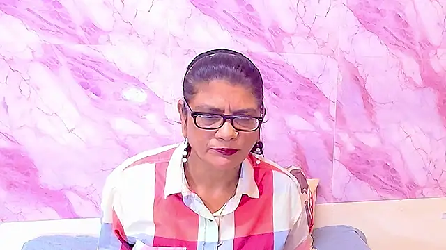 IndianAllure online show from November 6, 2025, 5:19 am