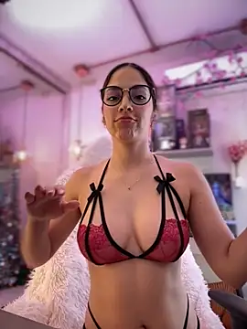 Zoe Bae online show from November 19, 2025, 5:13 pm