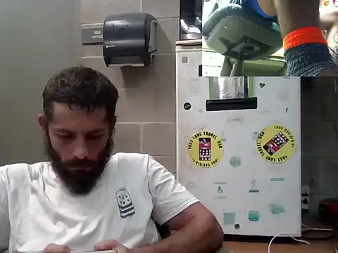 Sitonmyface2020xh online show from October 15, 2025, 9:15 pm