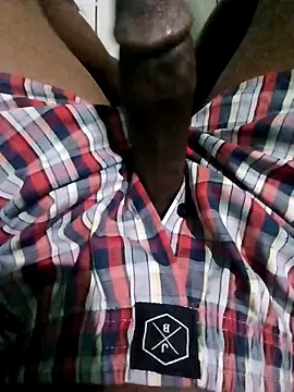 Thato09024573 online show from May 3, 2026, 3:40 pm