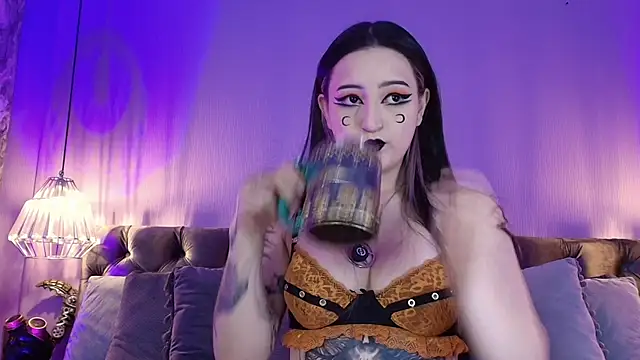 Charlotte Germanotta  online show from June 10, 2026, 5:23 pm