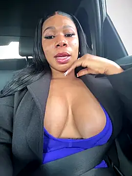 Snapshot of Belle___ chatting on September 27, 2025, 2:22 pm Belle online show from September 27, 2025, 2:22 pm